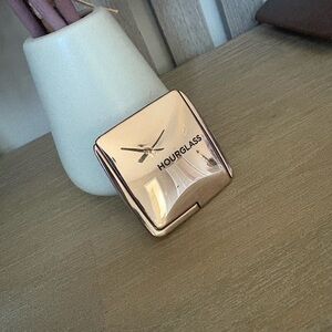 Hourglass bronzer mini